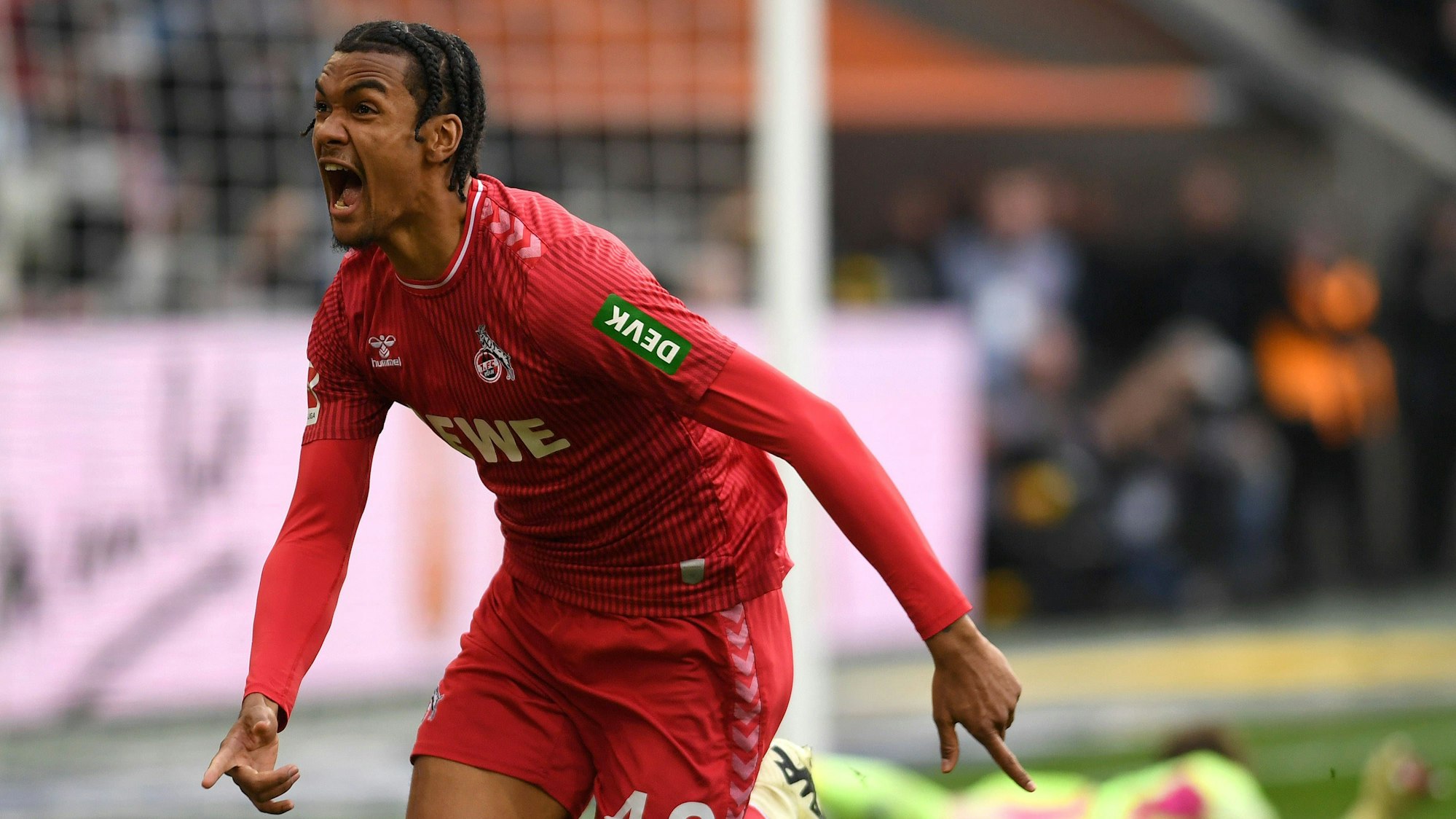 Damion Downs jubelt nach seinem ersten Tor in der Bundesliga.