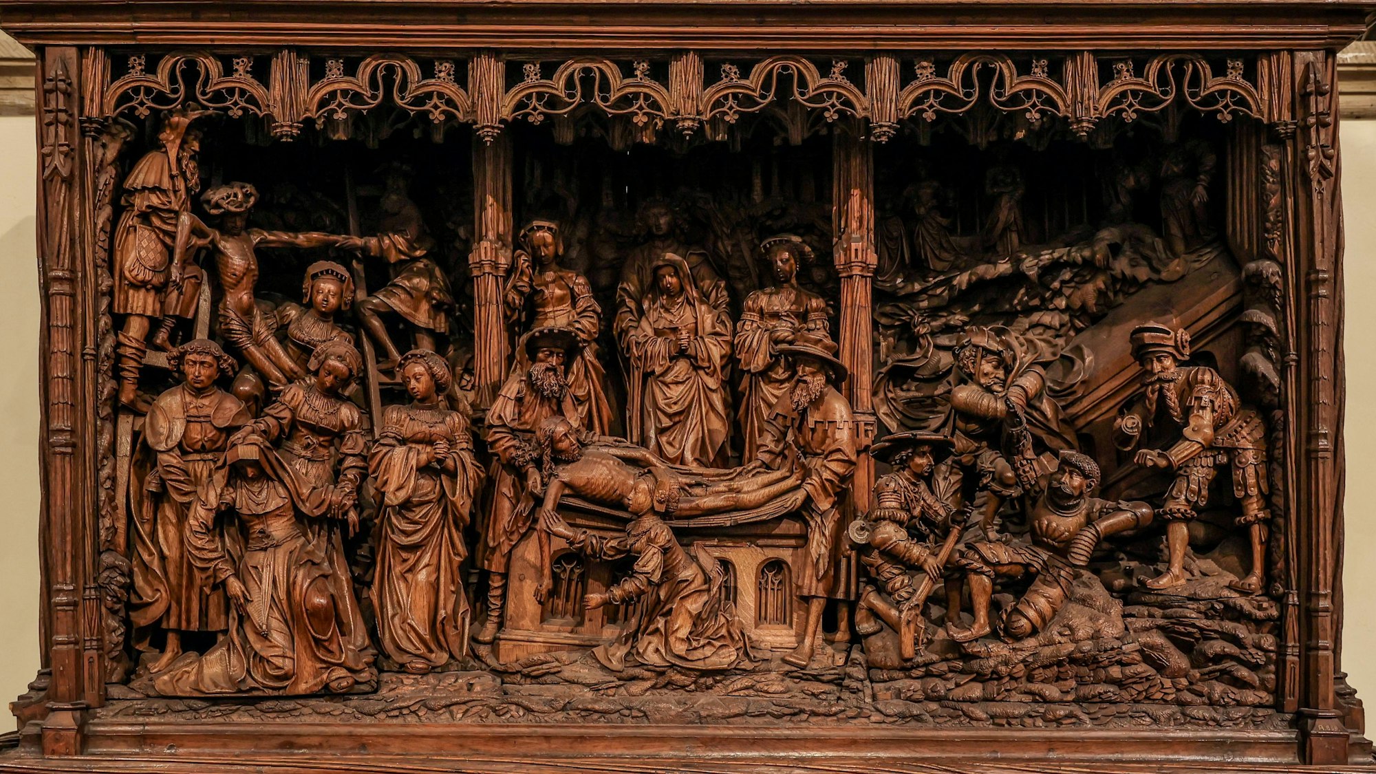 Szenen aus der Passionsgeschichte und der Ostererzählung in einer Holzschnitzarbeit aus Kalkar, um 1530/40