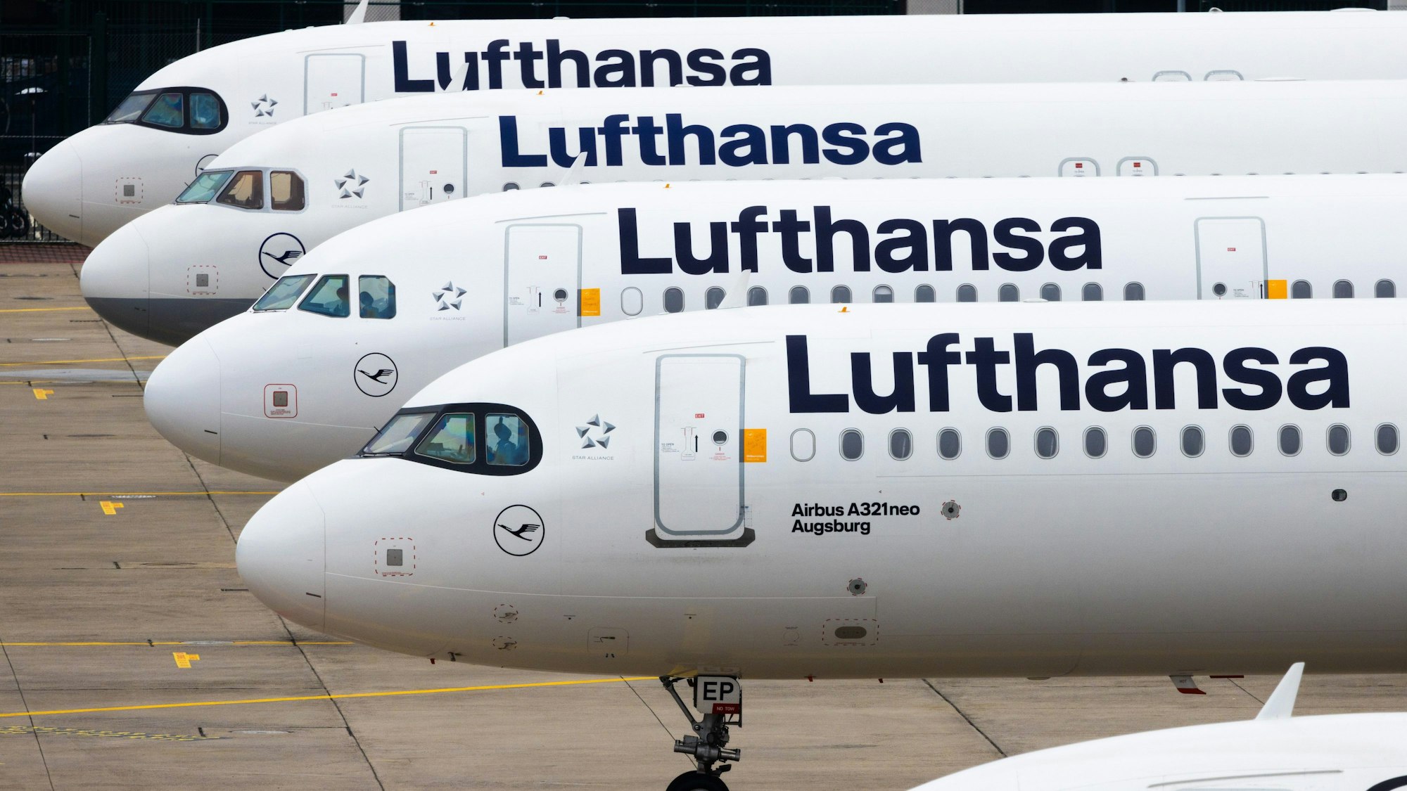 Jetzt wollen die Flugbegleiter der Lufthansa streiken.