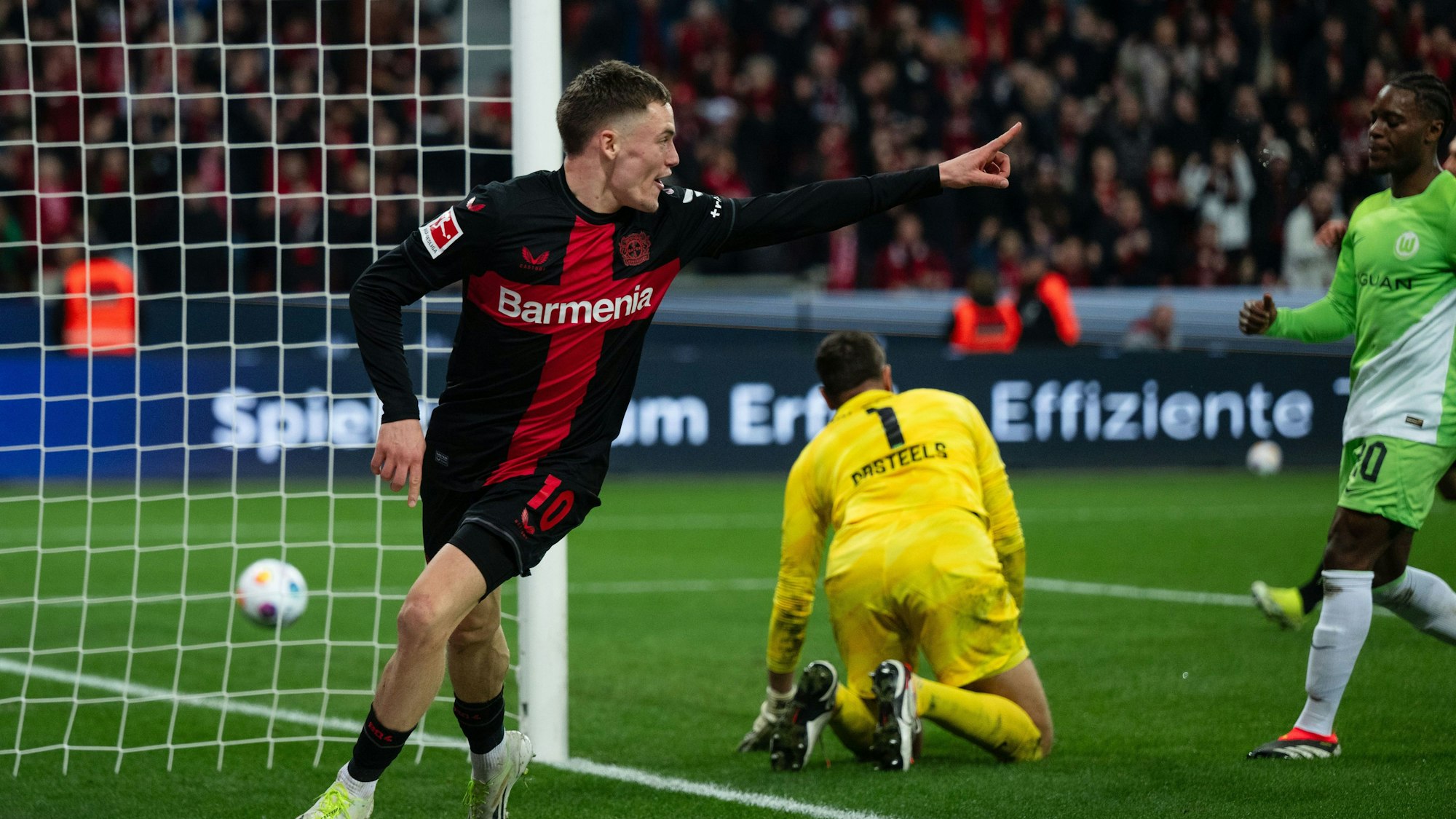 Torschütze Florian Wirtz jubelt nach seinem Treffer zum 2:0