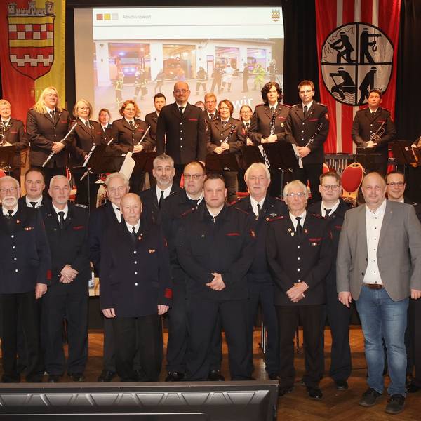 Jahresdienstbesprechung der Freiwilligen Feuerwehr Bergneustadt im Krawinkelsaal.