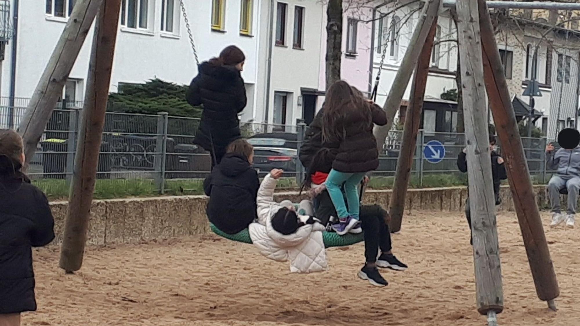 Beim Veedelscheck „Hey Nippes“ in Bilderstöckchen sorgte vor allem die Nestschaukel für Begeisterung.