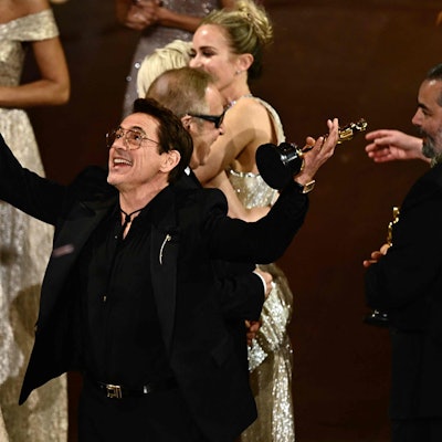 Hollywood feierte „Oppenheimer“ als großen Oscar-Gewinner und Robert Downey Jr. durfte seine turbulente Karriere mit einem verdienten Oscar krönen.