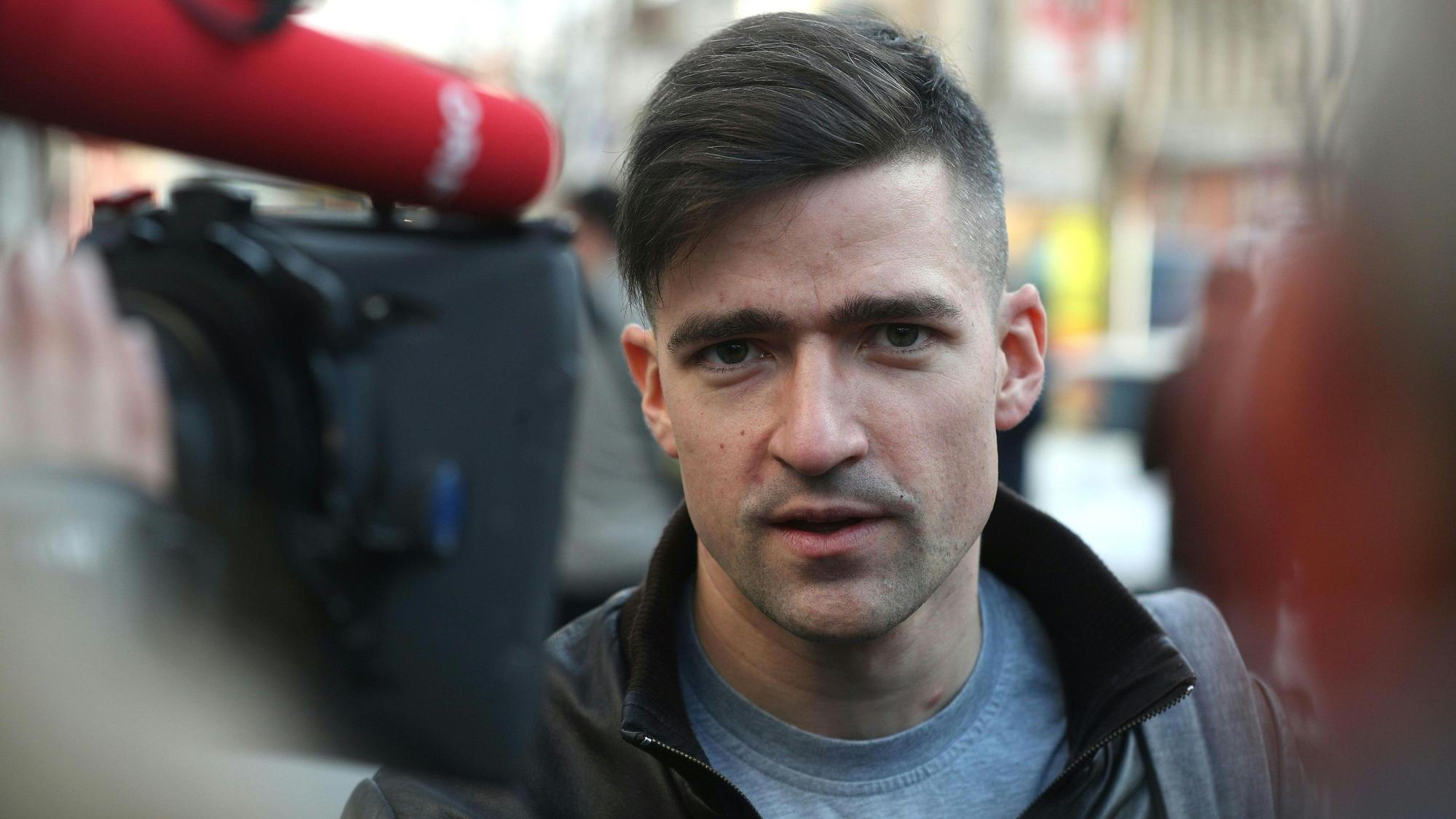Martin Sellner, Chef der rechten «Identitären Bewegung» aus Österreich, nimmt an einem Pressetermin teil.