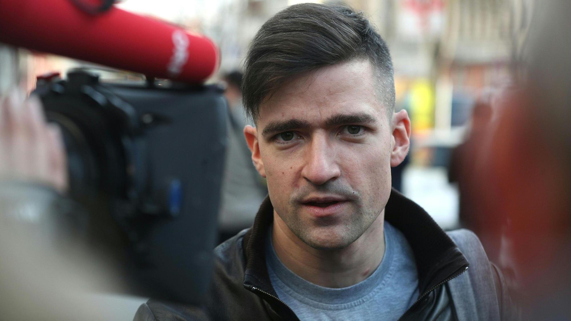 Der langjährige Kopf der rechtsextremen „Identitären Bewegung“, Martin Sellner, sprach auch bei einem rechtsextremen Geheimtreffen in Potsdam. (Symbolbild)