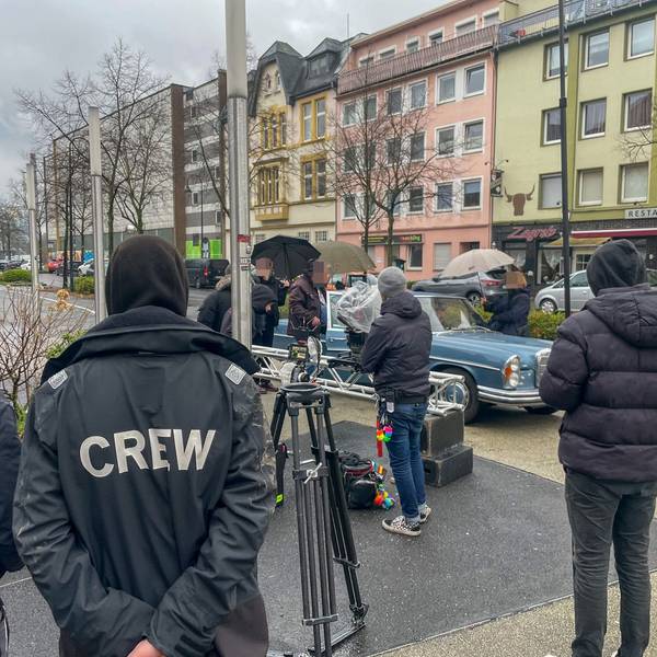 An der Sparkasse in Leverkusen dreht die Produktionsfirma Filmpool Fiction einen Münster-Tatort.