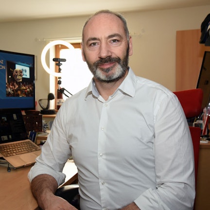 Professor Michael Schwertel ist Medienprofessor in Köln und Mitglied in der Jury zum Grimme-Preis.