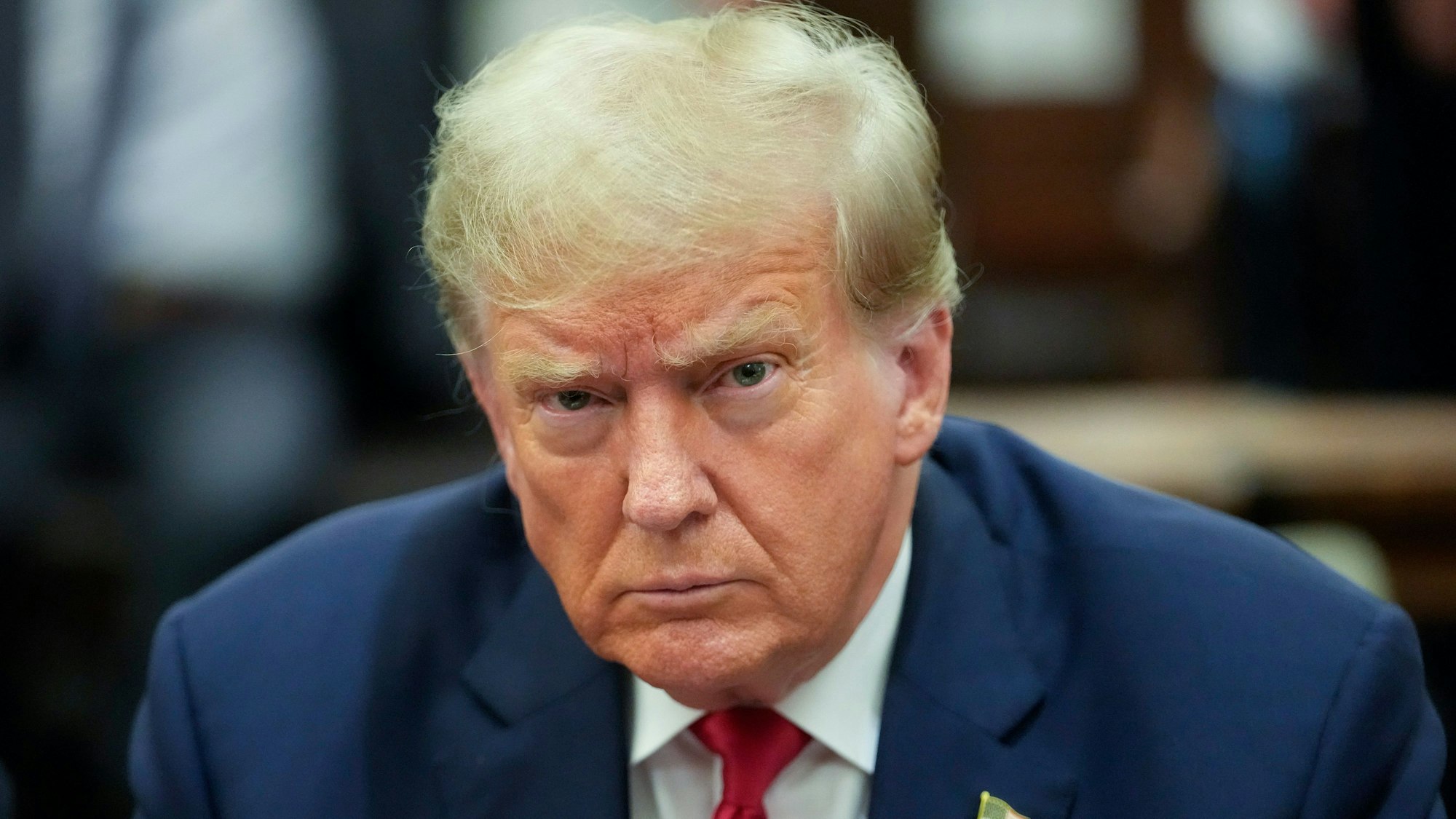 Donald Trump, ehemaliger Präsident der USA, strebt eine zweite Amtszeit als US-Präsident an. Nun stellt er innerhalb seiner Partei die Weichen, damit im bevorstehenden Wahlkampf alles nach Plan läuft.