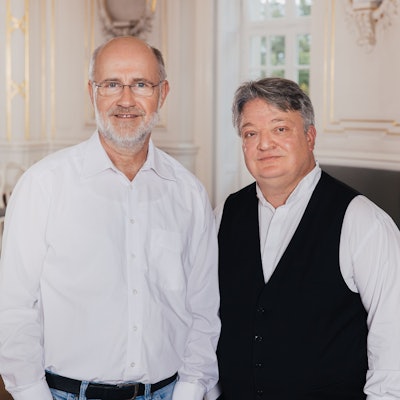 Harald Lesch (l.) und Martin Walch (r.) traten gemeinsam in der Kölner Philharmonie auf