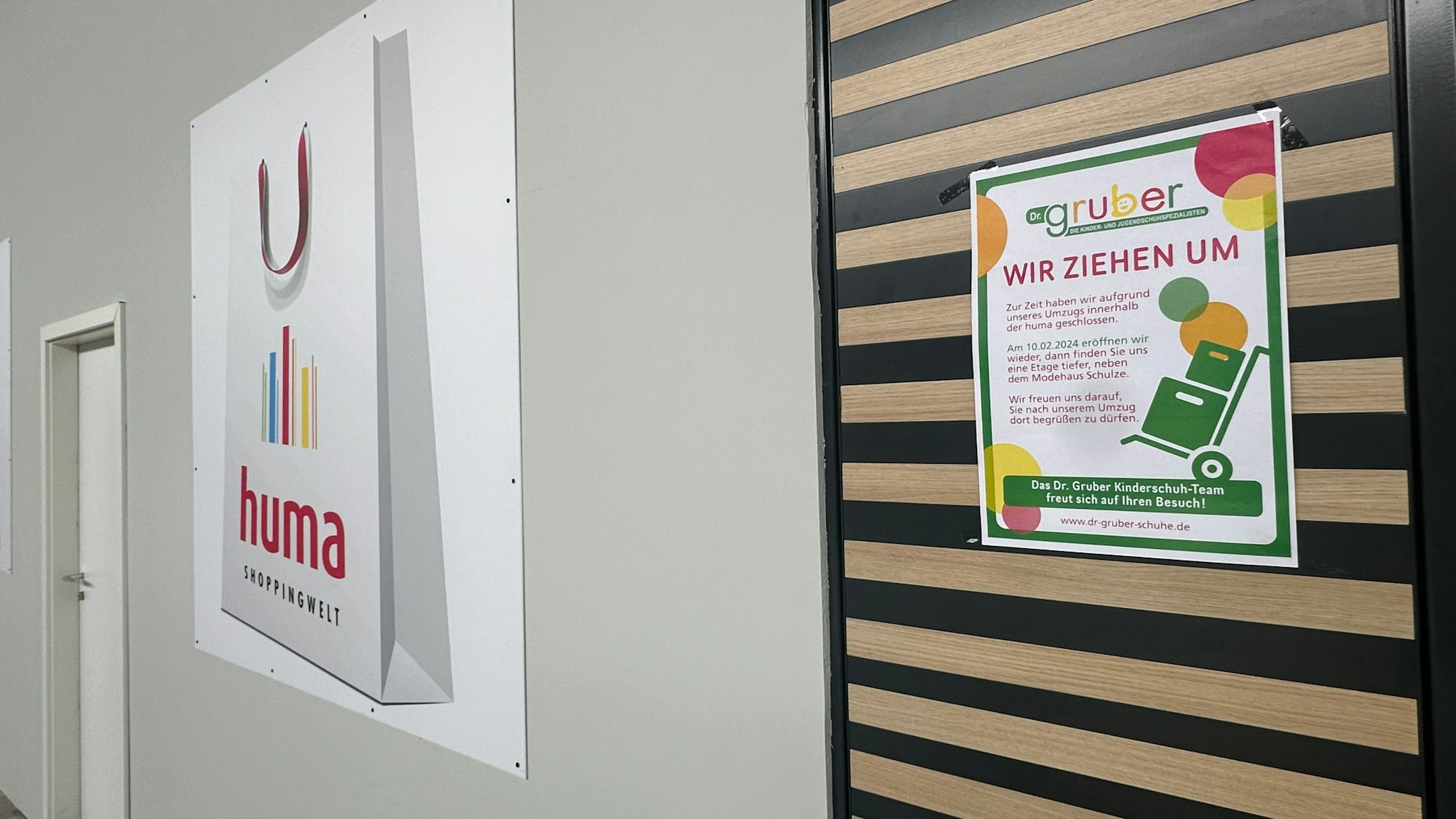 Schilder für Umzüge im Huma.