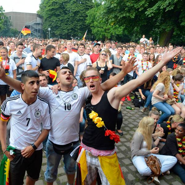 „Rudelgucken“ wie 2014 im Forum-Park plant jetzt die KJG auf dem Moitzfelder Dorfplatz.