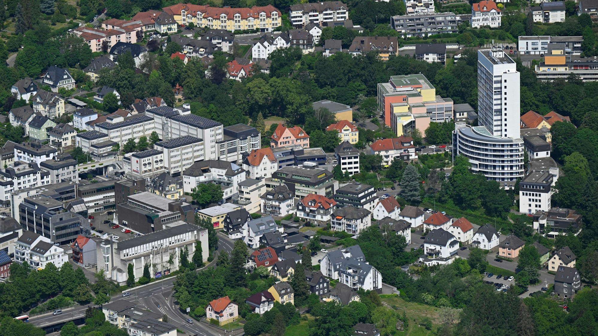 Blick auf das oberbergische Kreishaus in Gummersbach.
