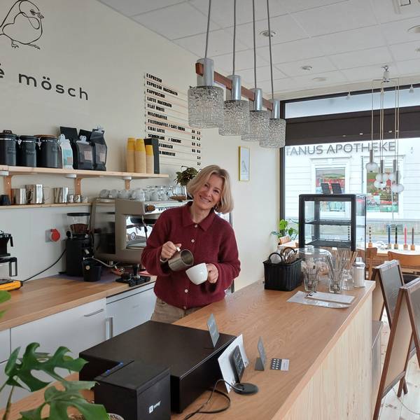 Alexandra Zahlen eröffnet in Burscheid das Café Mösch, ihr erstes eigenes Café.