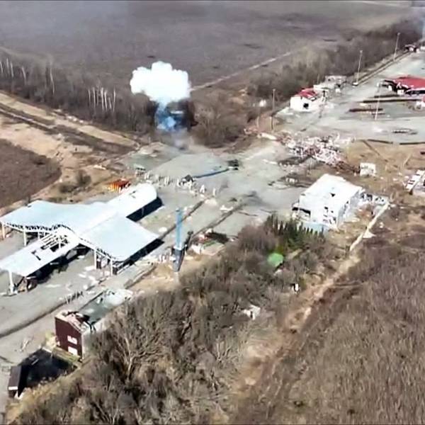 Eine vom russischen Verteidigungsministerium veröffentlichte Aufnahme soll einen zerstörten Panzer der Anti-Putin-Milizen in der Region Belgorod zeigen.