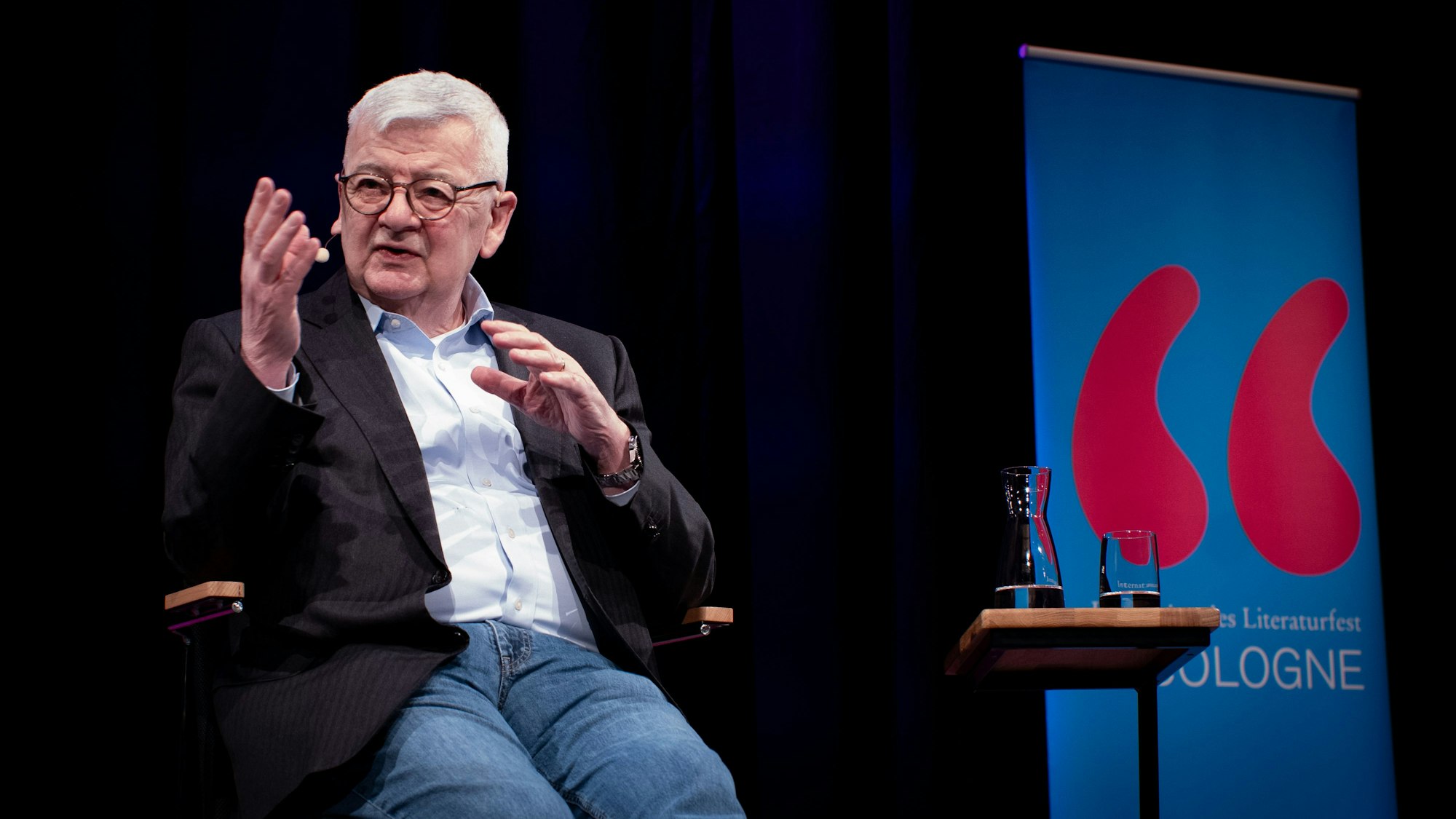 Ex-Außenminister Joschka Fischer sprach auf der lit.Cologne 2024 über Deutschlands Rolle in der neuen Weltordnung des 21. Jahrhunderts.