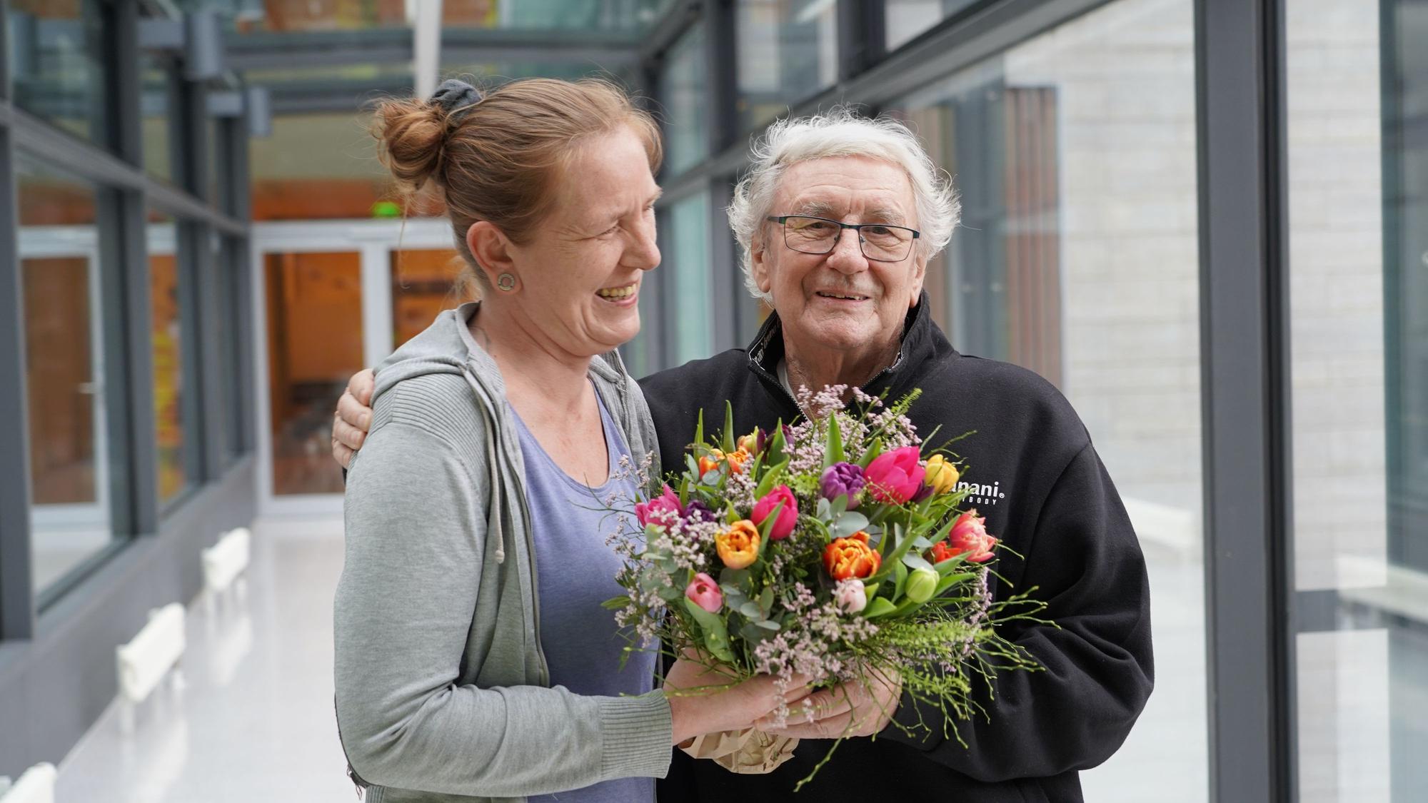 Jenna Müller rettete Peter Muhrmann das Leben. In der Uniklinik gab es dann ein Wiedersehen.