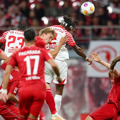 Im Hinspiel erlebte der 1. FC Köln mit 0:6 eine Pleite gegen die Leipziger. (Archivbild)