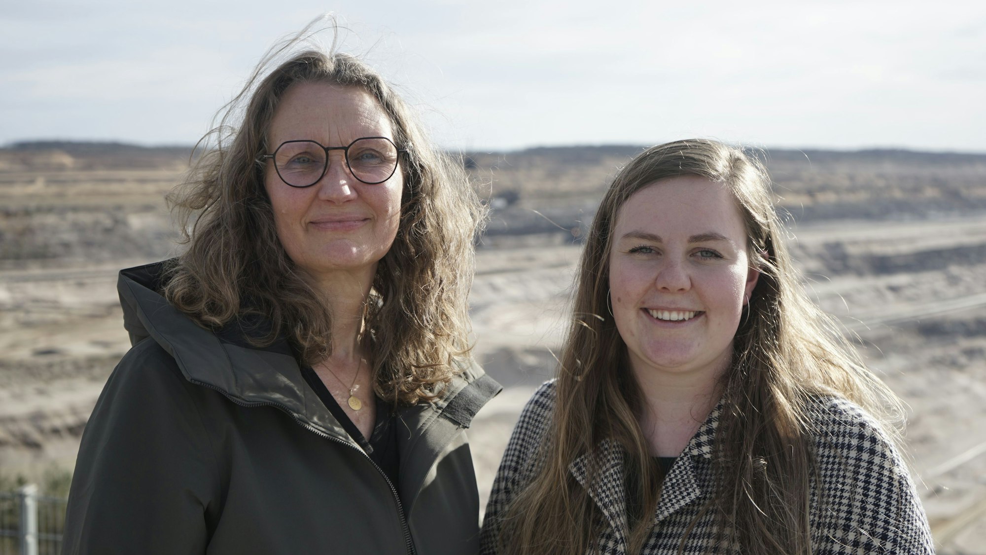 Die Landtagsabgeordneten Antje Grothus (Nordrhein-Westfalen) und Ricarda Budke (Brandenburg).