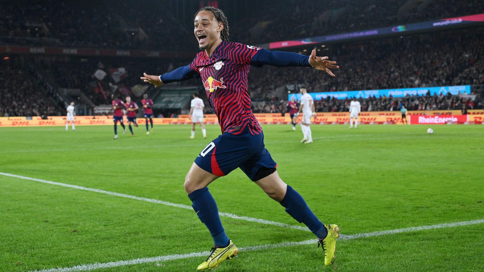 Xavi Simons von RB Leipzig jubelt nach seinem Treffer zum 1:0 gegen den FC .