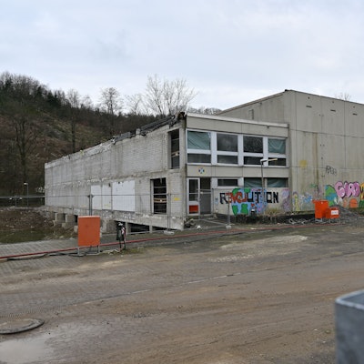 Das Foto zeigt die Bauarbeiten am Kürtener Schulzentrum