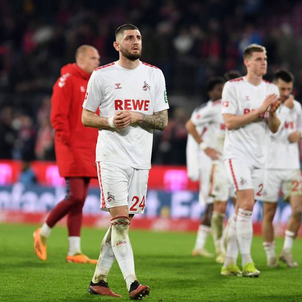Hängende Köpfe bei den Profis des 1. FC Köln nach der zweiten Abreibung gegen RB Leipzig in dieser Saison.