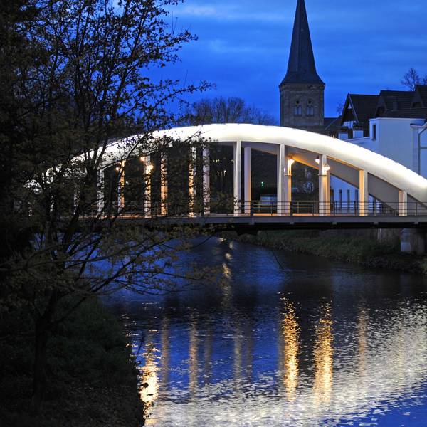 Ein sichtbares Zeichen der Freundschaft ist die Marly-le-Roi-Brücke über die Wupper.