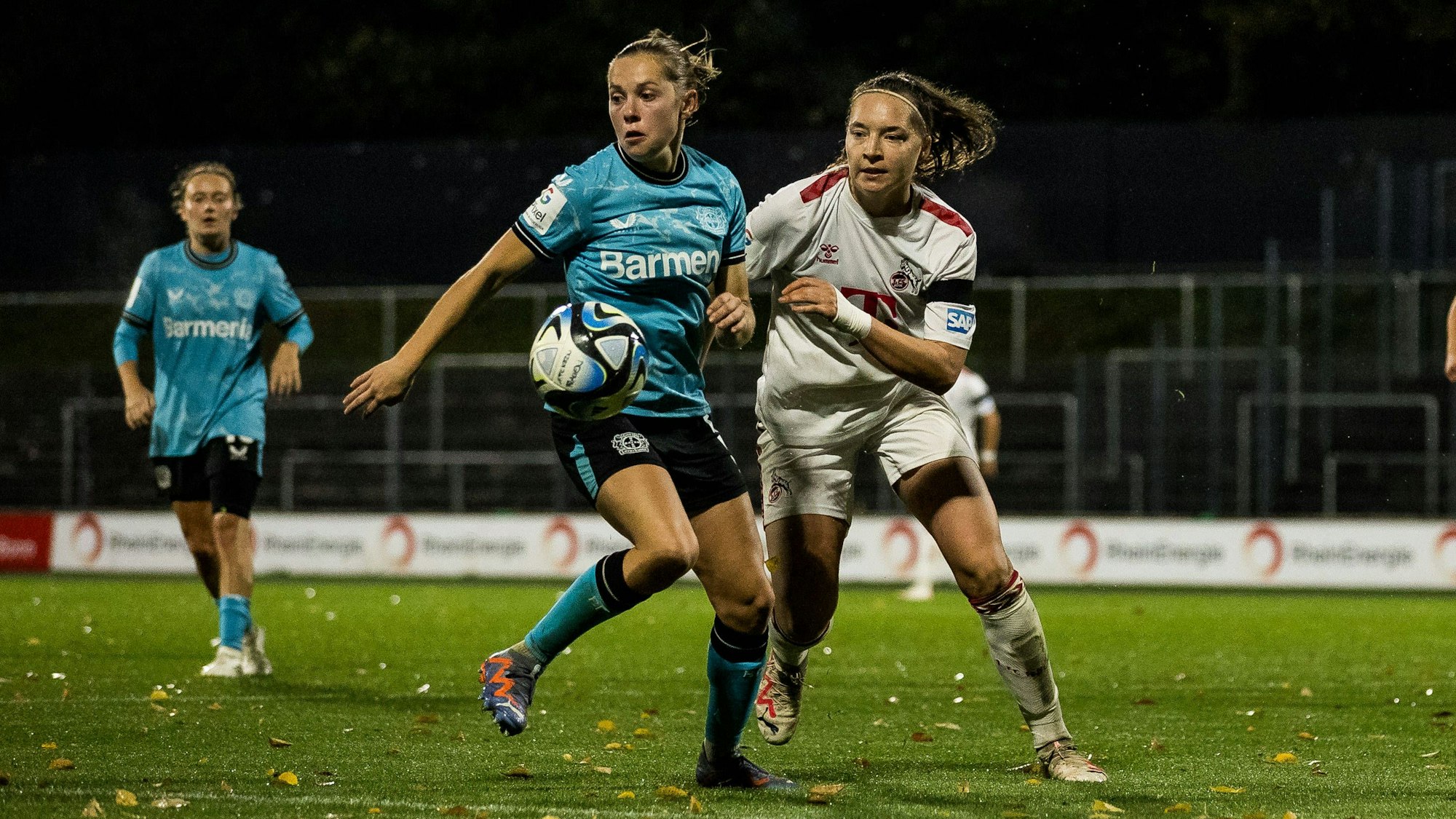 GOOGLE PIXEL Frauen Bundesliga: 1. FC Koeln - Bayer 04 Leverkusen 20.10.2023 Janou Levels Bayer 04 Leverkusen, 5, Lotta Cordes 1. FC Koeln, 6 GOOGLE PIXEL Frauen Bundesliga, 1. FC Koeln - Bayer 04 Leverkusen, Koeln, Franz-Kremer-Stadion am 20.10.2023 DFB REGULATIONS PROHIBIT ANY USE OF PHOTOGRAPHS AS IMAGE SEQUENCES AND/OR QUASI-VIDEO. *** GOOGLE PIXEL Womens Bundesliga 1 FC Koeln Bayer 04 Leverkusen 20 10 2023 Janou Levels Bayer 04 Leverkusen, 5 , Lotta Cordes 1 FC Koeln, 6 GOOGLE PIXEL Womens Bundesliga, 1 FC Koeln Bayer 04 Leverkusen, Koeln, Franz Kremer Stadium on 20 10 2023 DFB REGULATIONS PROHIBIT ANY USE OF PHOTOGRAPHS AS IMAGE SEQUENCES AND OR QUASI VIDEO Copyright: xBEAUTIFULxSPORTS/Wunderlx