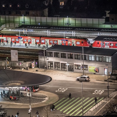 Der Bahnhof Leverkusen-Mitte kommt in der Bewertung Der Bahnhof Leverkusen-Mitte kommt in der Bewertung ordentlich weg, auch wenn die Aufzüge fehlen.weg.