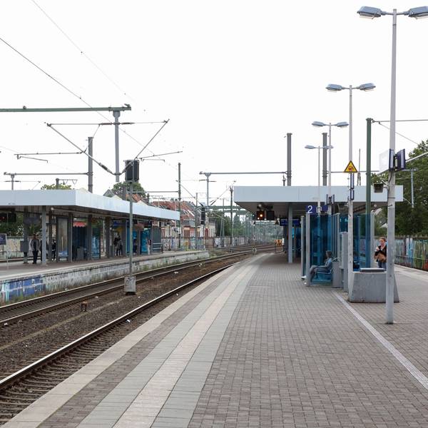 Gleise am Bahnhof Ehrenfeld in Köln