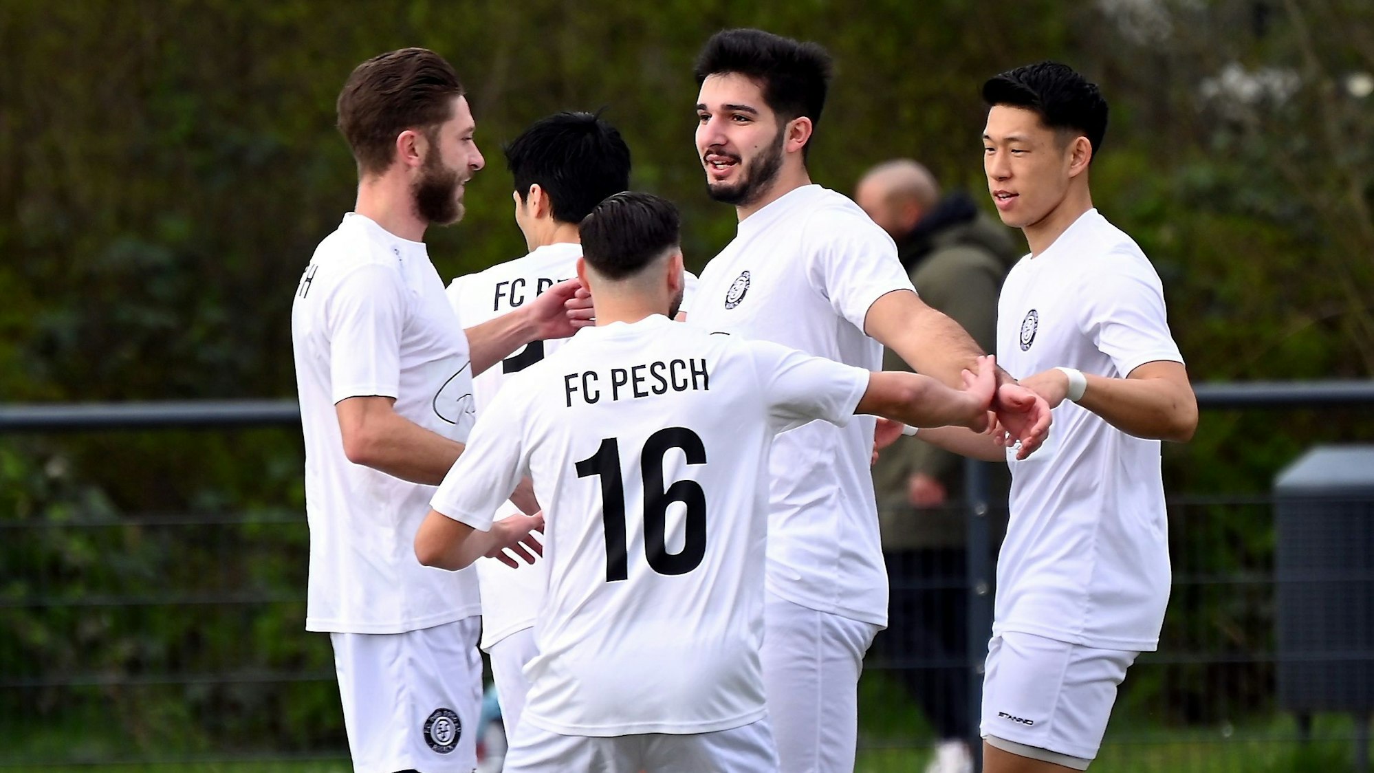 17.03.2024, Fussball-FC Pesch - Rheindorf
1:0 für Pesch
mitte: Bümnyamin Koyuncu
Foto: Uli Herhaus