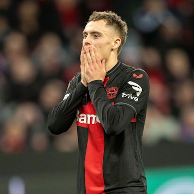 Bayer-04-Star Florian Wirtz traf gegen den SC Freiburg, doch auch nach dem Spiel geriet er beim DAZN-Interview in den Fokus.