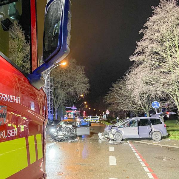 Unfall auf der Alkenrather Straße.
