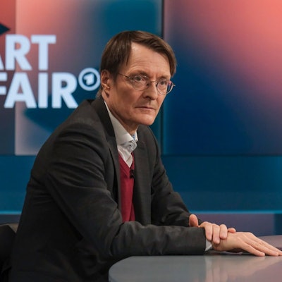 Bundesgesundheitsminister Karl Lauterbach (SPD) spricht bei „Hart aber Fair“ über die Chancen und Gefahren von sozialen Medien.