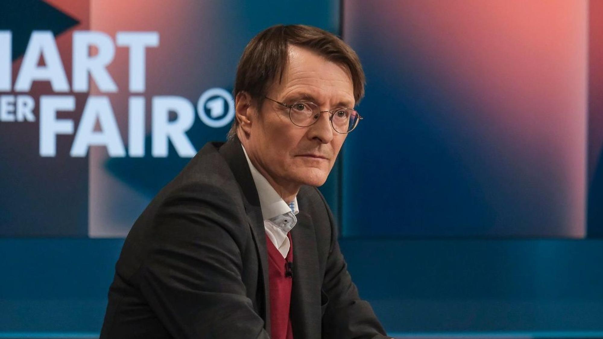 Bundesgesundheitsminister Karl Lauterbach (SPD) spricht bei „Hart aber Fair“ über die Chancen und Gefahren von sozialen Medien.