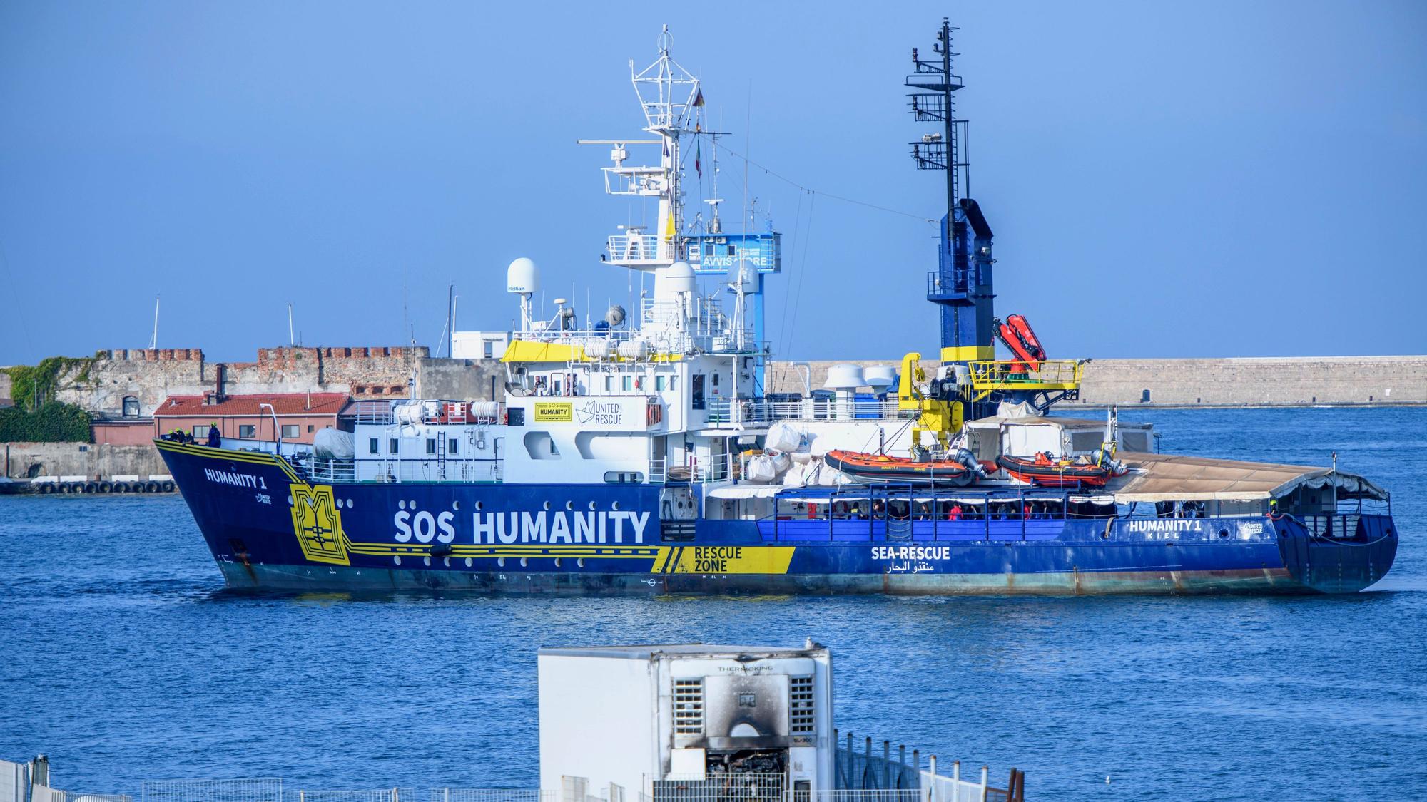Blick auf das Seenotrettungsschiff Humanity 1.