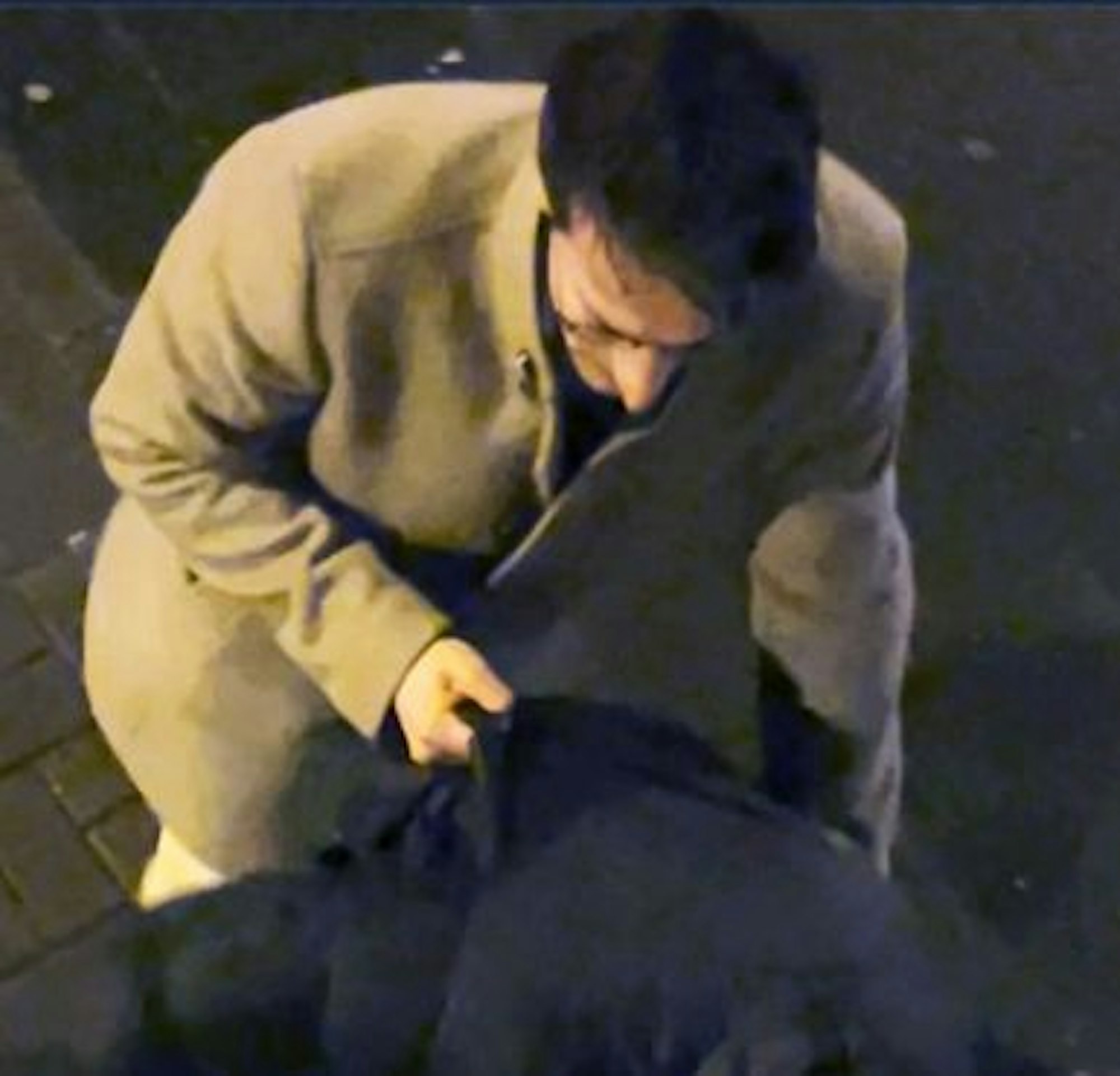 Das Foto zeigt den zweiten Tatverdächtigen.