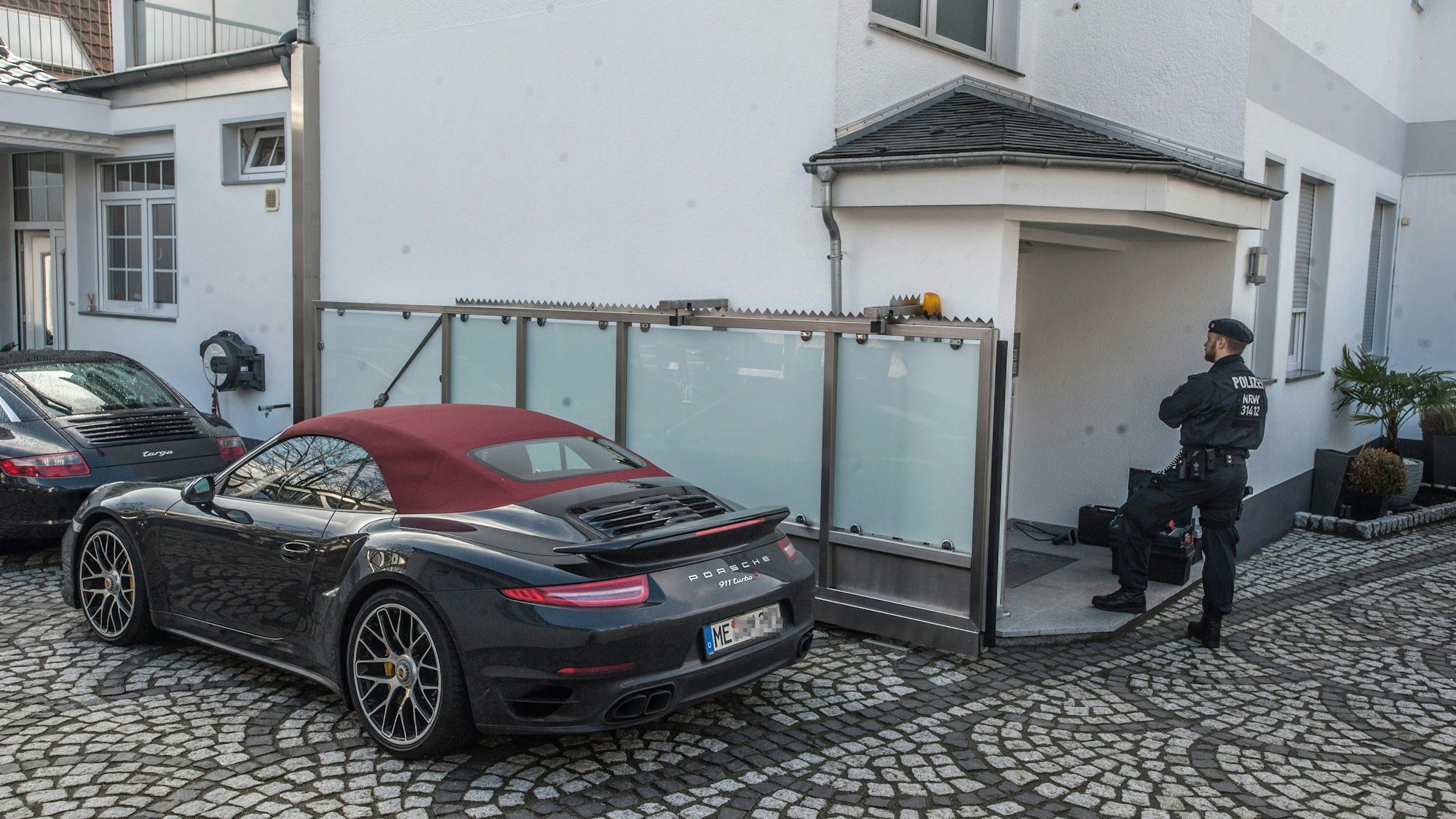 2018 fand unter anderem in Bürrig eine Razzia bei der Großfamilie statt.