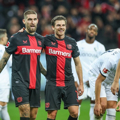 Robert Andrich und Jonas Hofmann zusammen auf dem Platz