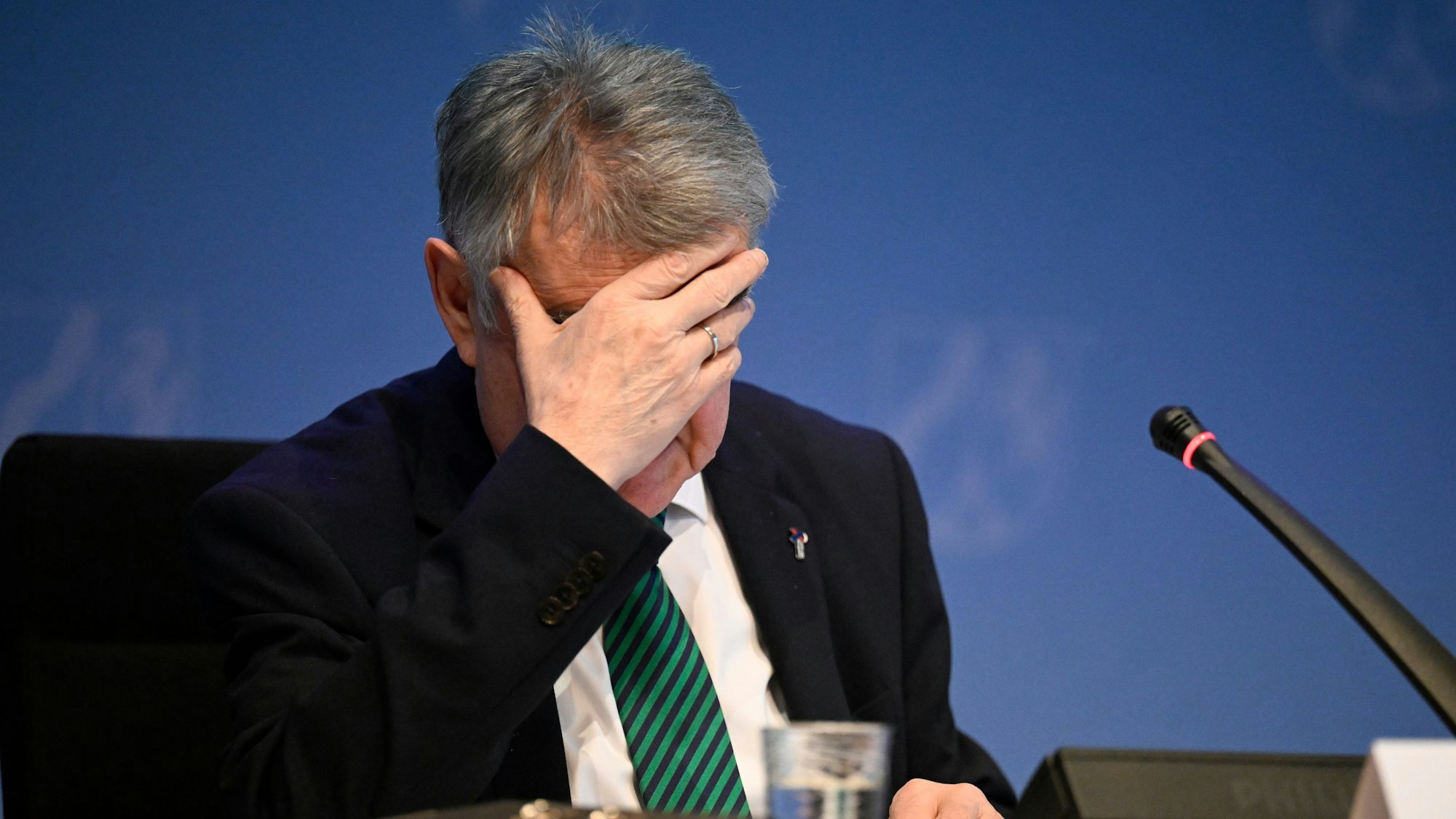 18.03.2024, Nordrhein-Westfalen, Düsseldorf: Herbert Reul, Innenminister von Nordrhein-Westfalen, stellt in der Landeshauptstadt die Verkehrsunfallbilanz 2023 bei 18 Mio. Bewohnern in Nordrhein-Westfalen, der Presse vor. Foto: Roberto Pfeil/dpa +++ dpa-Bildfunk +++