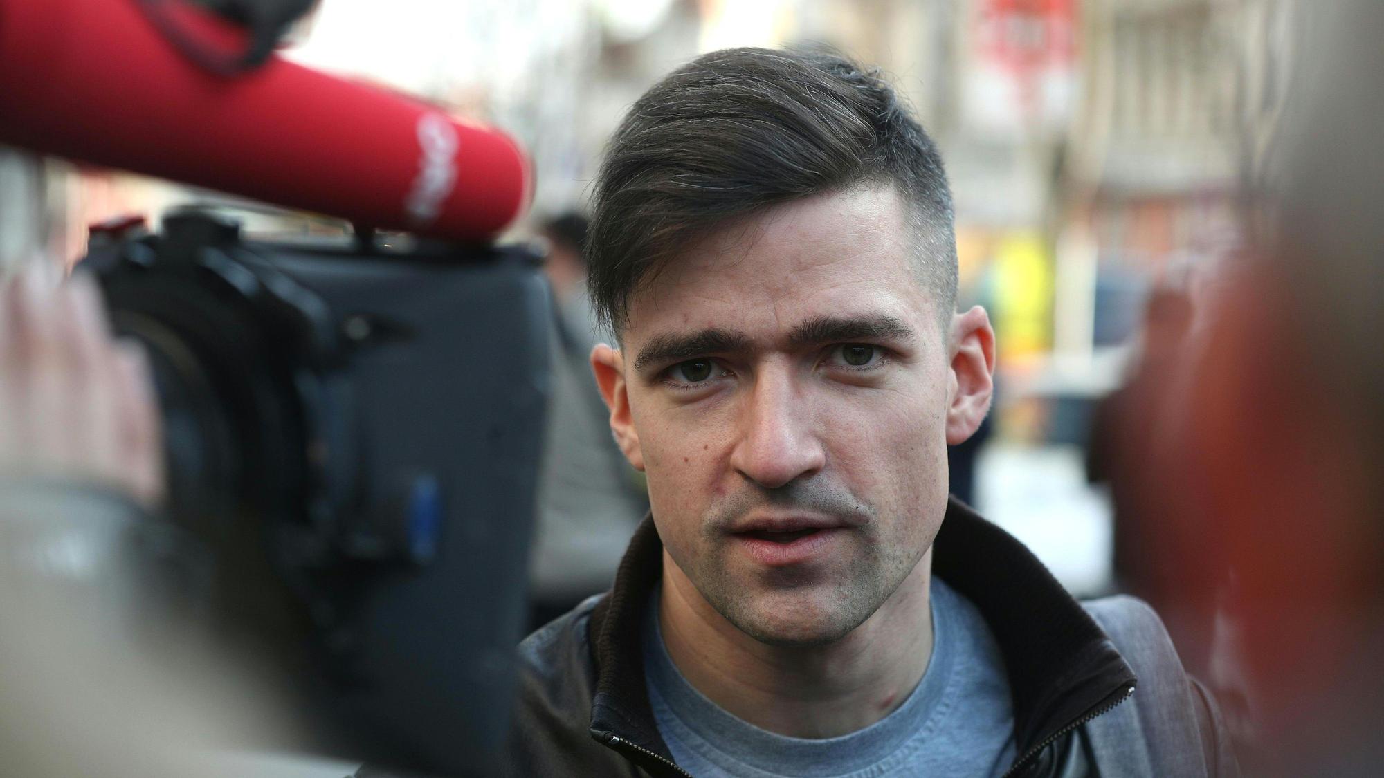 Martin Sellner, damals Chef der rechten „Identitären Bewegung“ aus Österreich, nimmt an einem Pressetermin teil.