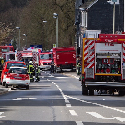 Ein Großaufgebot der Feuerwehr an einer Einsatzstelle.