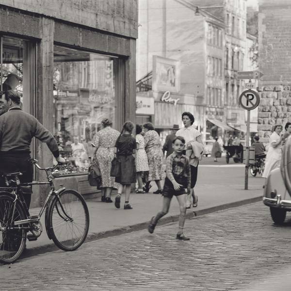 Das Foto zeigt die Kölner Severinstraße in den 1950er Jahren.