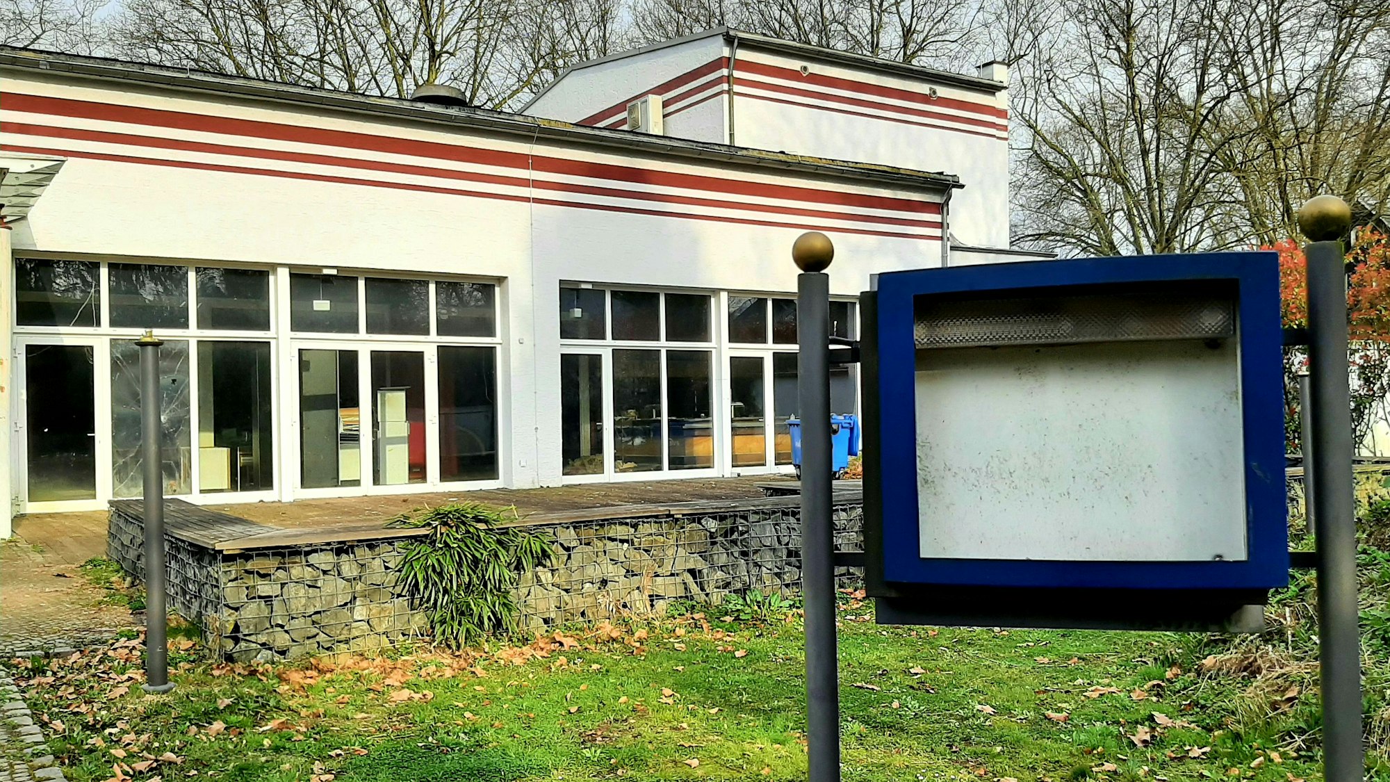 Stadthalle Opladen, Frontansicht.