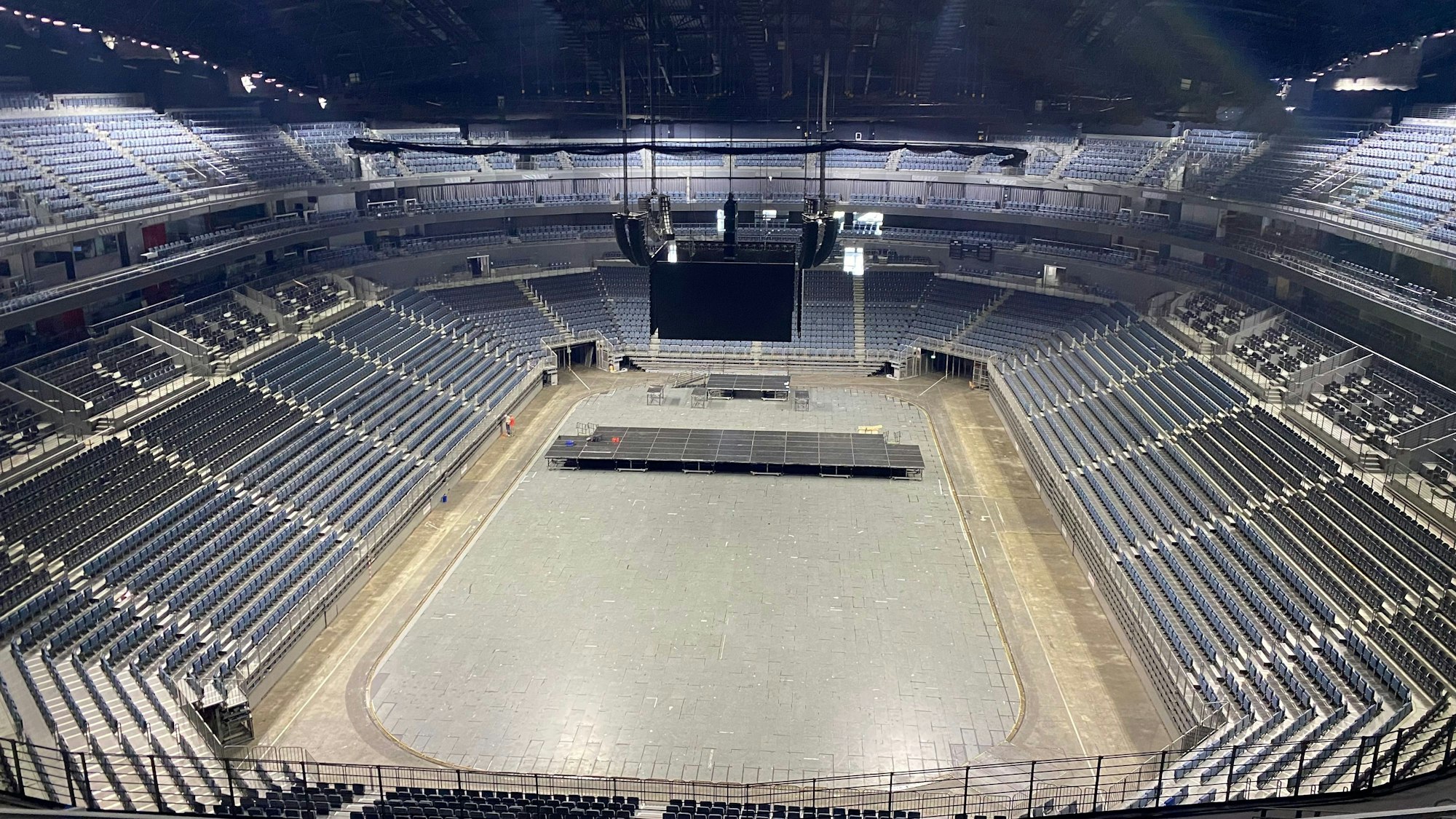 Blick in die leere Lanxess-Arena