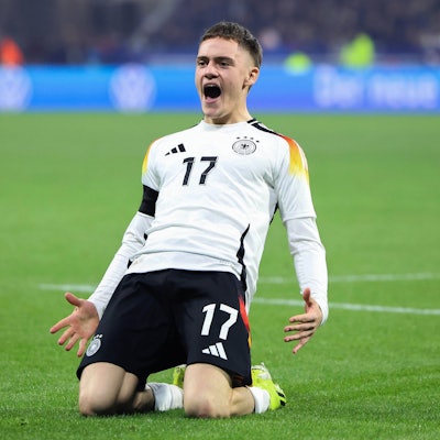 Fußball Länderspiel Frankreich - Deutschland am 23.03.2024 im Groupama Stadium in Lyon Torjubel / Jubel zum 0:1 durch Florian Wirtz Deutschland DFB regulations prohibit any use of photographs as image sequences and/or quasi-video. *** International soccer match France Germany on 23 03 2024 at Groupama Stadium in Lyon Goal celebration for 0 1 by Florian Wirtz Germany DFB regulations prohibit any use of photographs as image sequences and or quasi video xMSx