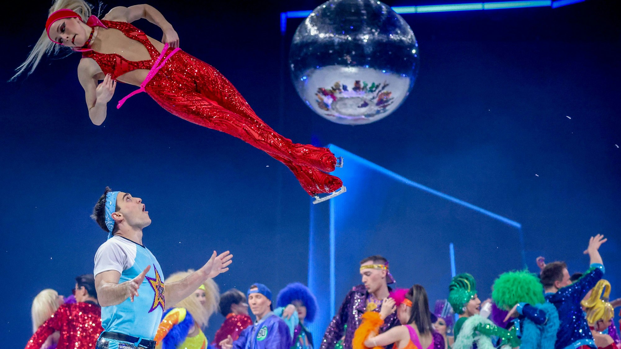 Holiday on Ice gastiert mit der Produktion „No Limit“ in der Lanxess-Arena in Köln.