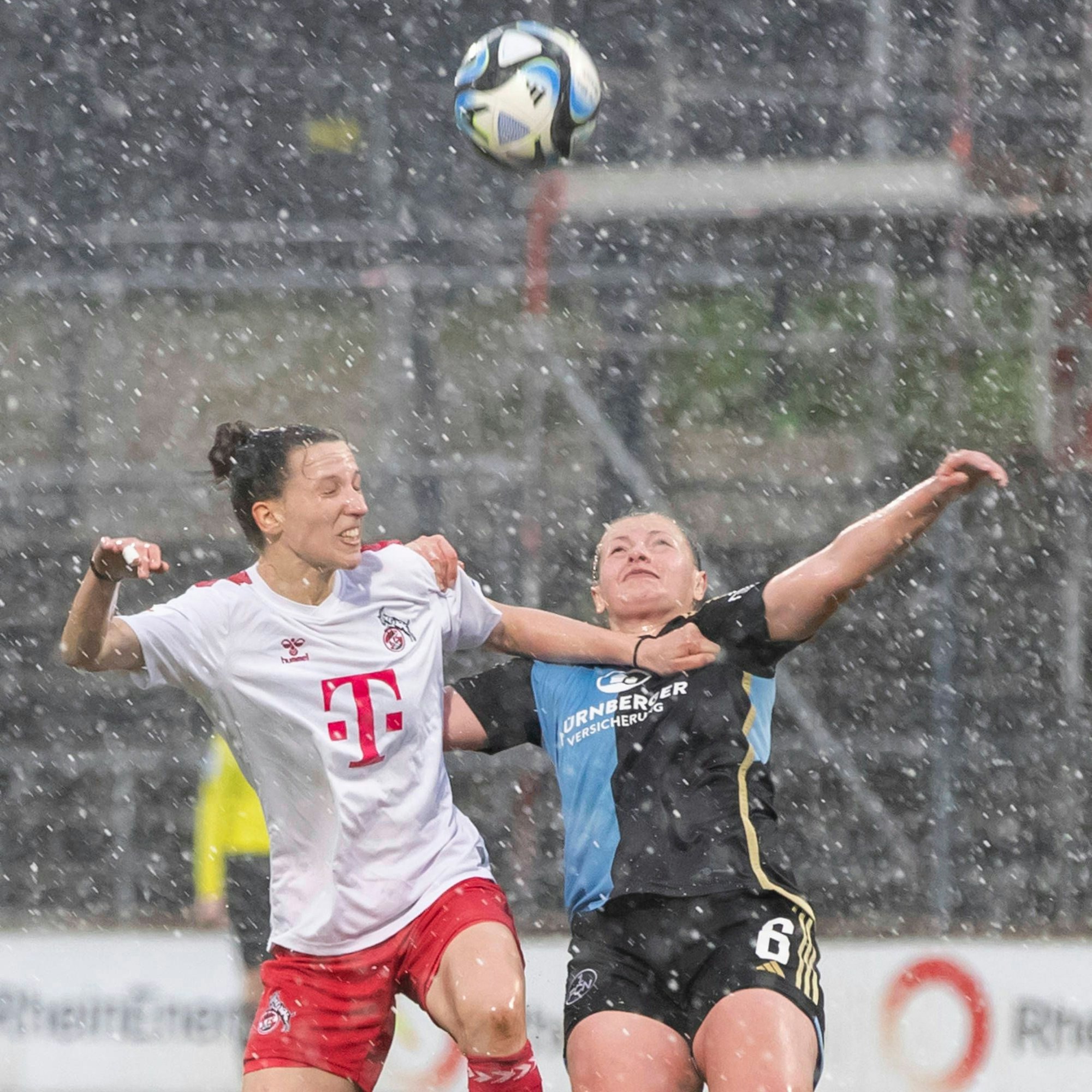 GOOGLE PIXEL Frauen-Bundesliga: 1. FC Köln - 1. FC Nürnberg, 23.03.2024 Sara Agrez 1. FC Köln, 4 im Zweikampf mit Jessica May 1. FC Nürnberg, 6. GOOGLE PIXEL Frauen-Bundesliga, 1. FC Köln - 1. FC Nürnberg, 17. Spieltag, am 23.03.2024, Franz-Kremer-Stadion, Köln DFL regulations prohibit any use of photographs as image sequences and/or quasi-video *** GOOGLE PIXEL Frauen Bundesliga 1 FC Köln 1 FC Nürnberg, 23 03 2024 Sara Agrez 1 FC Köln, 4 in duel with Jessica May 1 FC Nürnberg, 6 GOOGLE PIXEL Frauen Bundesliga, 1 FC Köln 1 FC Nürnberg, 17 Spieltag, am 23 03 2024, Franz Kremer Stadion, Köln DFL regulations prohibit any use of photographs as image sequences and or quasi video Copyright: xBEAUTIFULxSPORTS/Meuselx