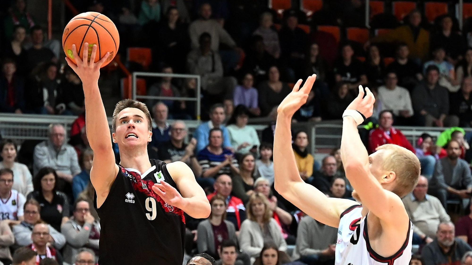 28.01.2024, Basketball-Bayer Giants - Wolmirstedt
links: Marius Stoll (Bayer)
Foto: Uli Herhaus