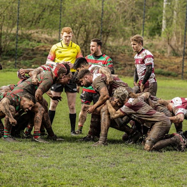 23.03.2024, Köln: Rugby Bundesliga Spiel RSV Köln  ( rot-weisse Trikots)vs. RK Heusenstamm ( gtün-rote Trikots). Foto:Dirk Borm