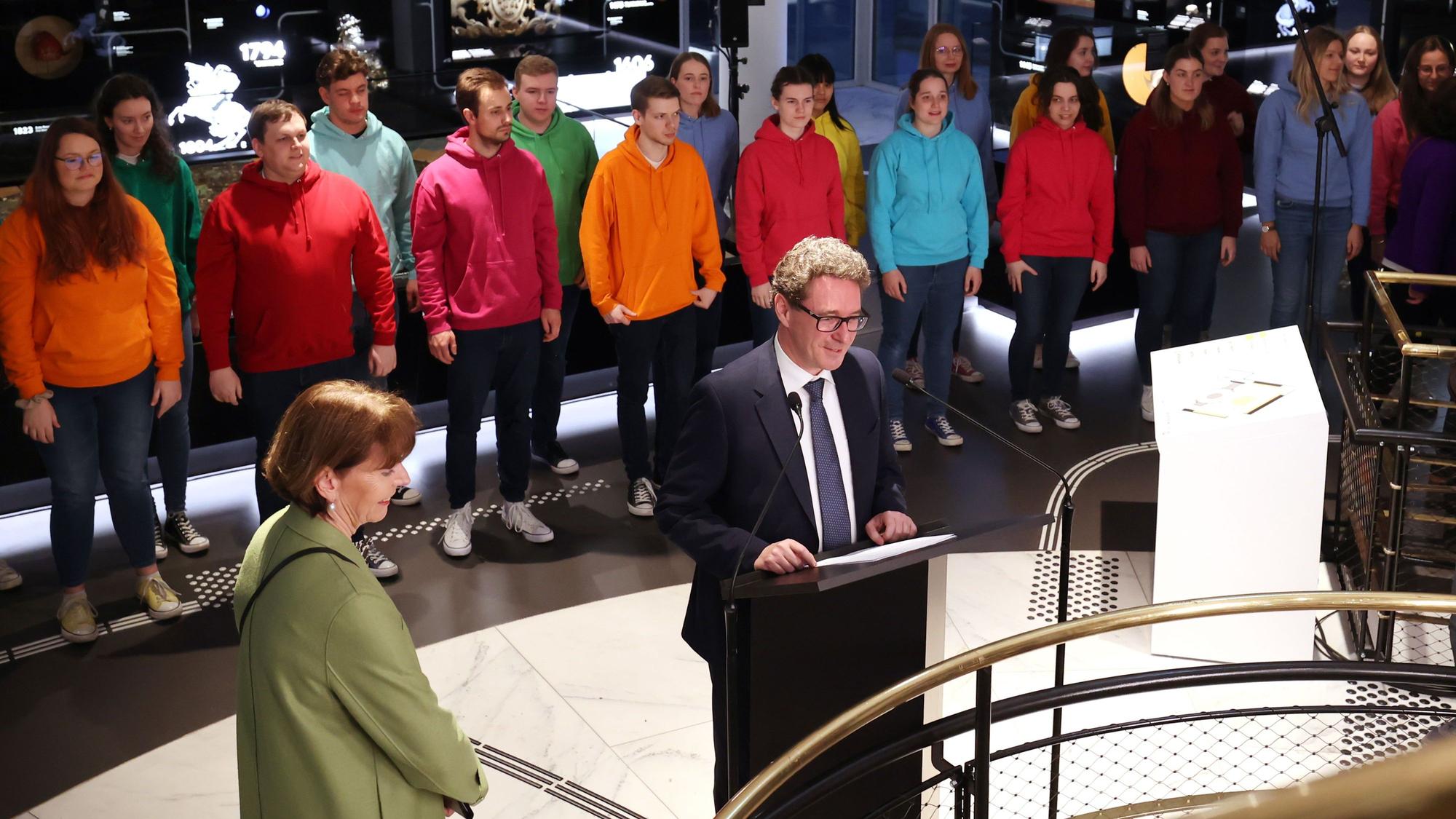 Oberbürgermeisterin Henriette Reker und Direktor Matthias Hamann beim Festakt für das Kölnische Stadtmuseum